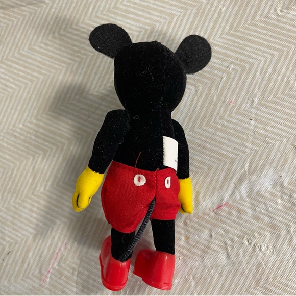 Hallmark Disney Mickey Mouse Ornament Holiday Cloth Vintage Collectors Fun Tree - Picture 3 of 3